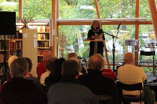 Aase Fridegård berättar om